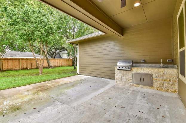 Building Photo - 2014 Briarstem Dr