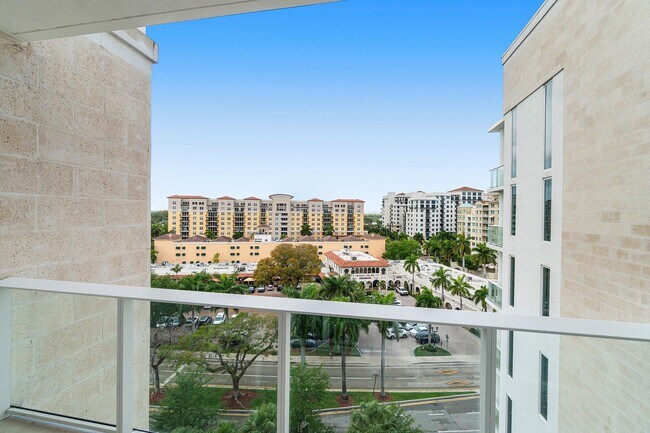 Building Photo - 200 SE Mizner Blvd