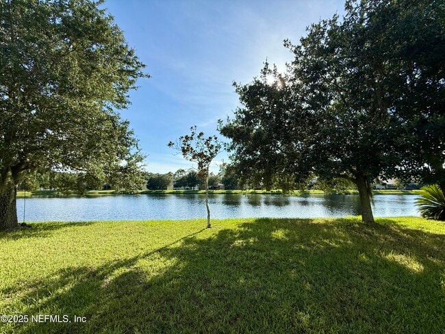 Building Photo - 105 N Aberdeenshire Dr