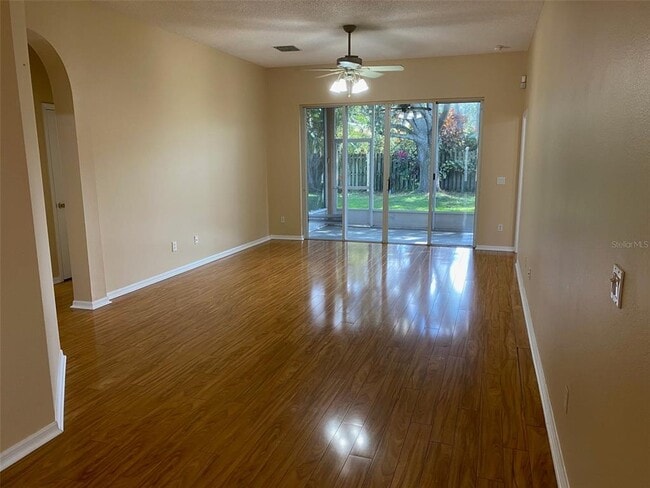 Building Photo - 604 Lakepark Trail