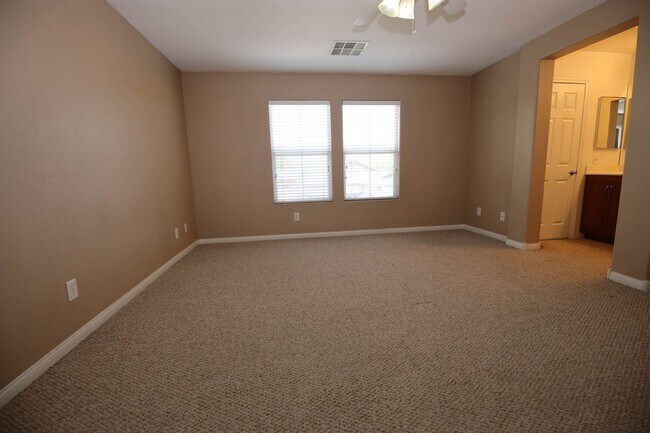 Building Photo - 177 Cloud Cover Ave