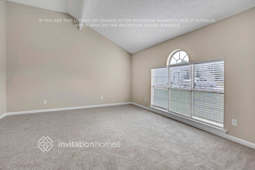 Building Photo - 3261 Sugar Creek Falls Ave SE