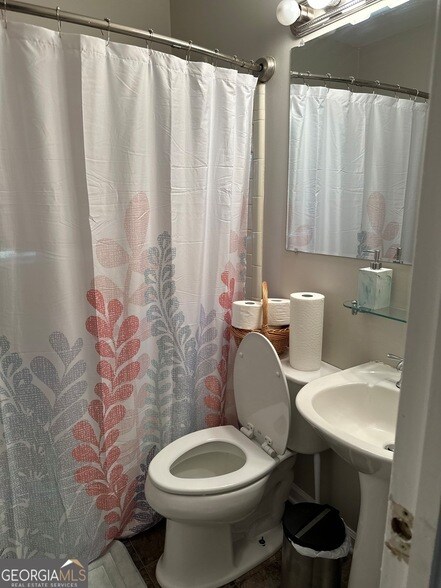 Building Photo - 1613 Apple Valley Dr