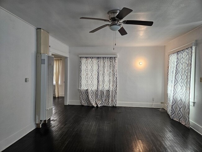 Building Photo - 1964 Gaston St