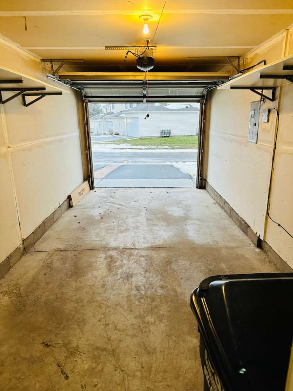 Building Photo - 13207 Bush Ln