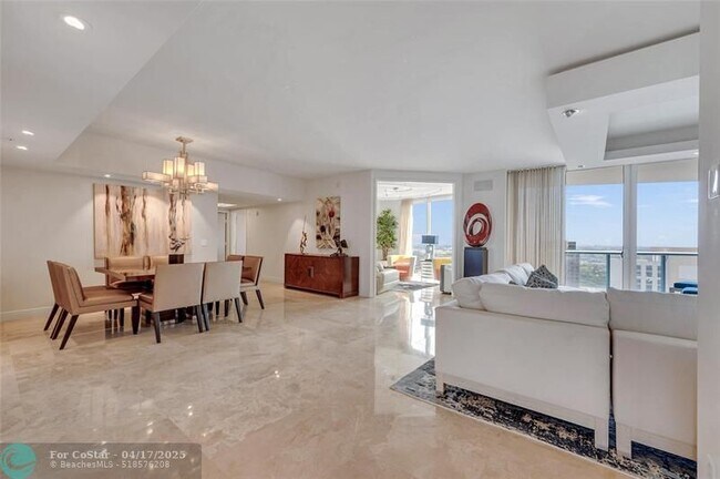 Building Photo - 333 Las Olas Way