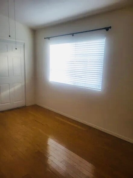 Primary room 1 - 4115 Poplar St