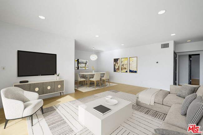 Building Photo - 8550 Holloway Dr
