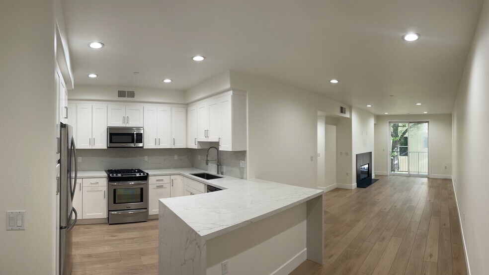 Building Photo - 14412 Killion St