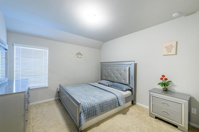 Building Photo - 4519 Hronas Dr