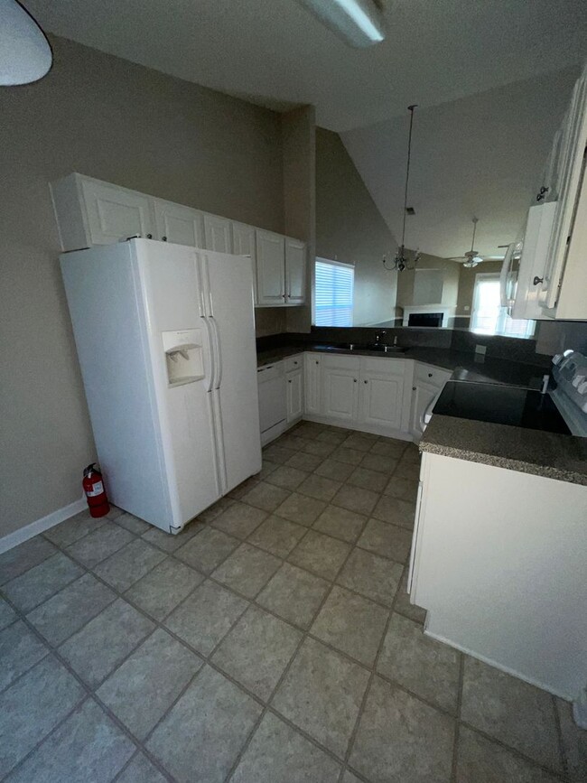 Building Photo - 2BR/2BA Patio Home in Saluda Commons- Avai...