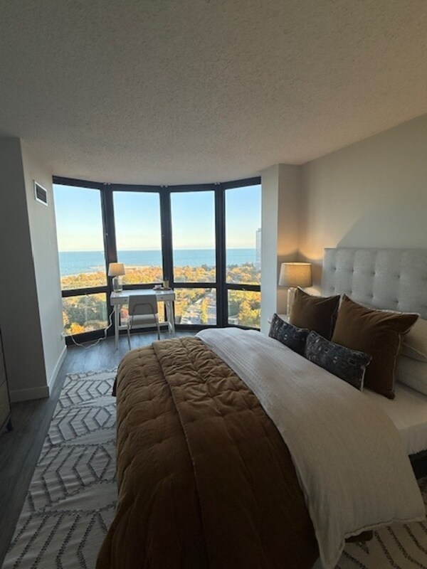 Building Photo - 1746 N Wells St