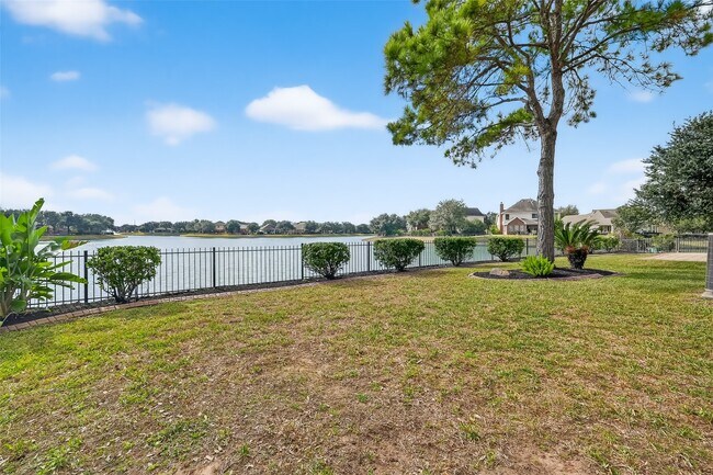 Building Photo - 11403 Ryan Manor Dr