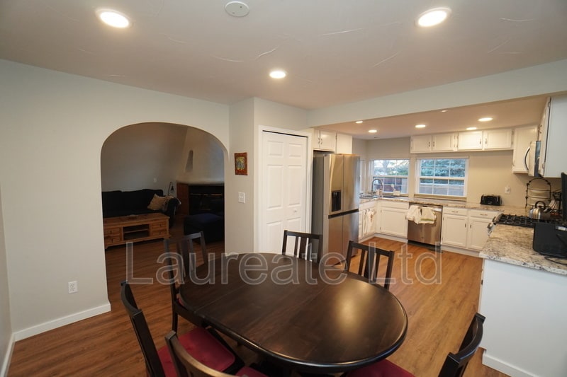 Building Photo - 9163 Cactus Ct