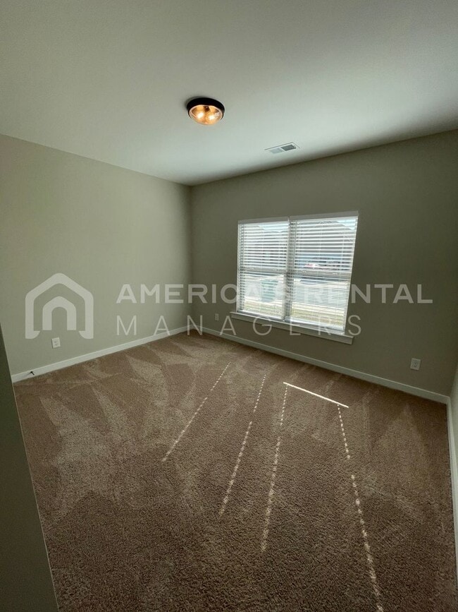 Building Photo - Roomy Home for Rent in Cullman, AL…6 Foot Privacy Fence. COMING SOON!