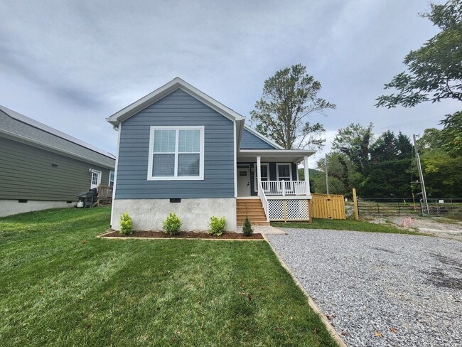 Building Photo - 1128 Blueview Dr