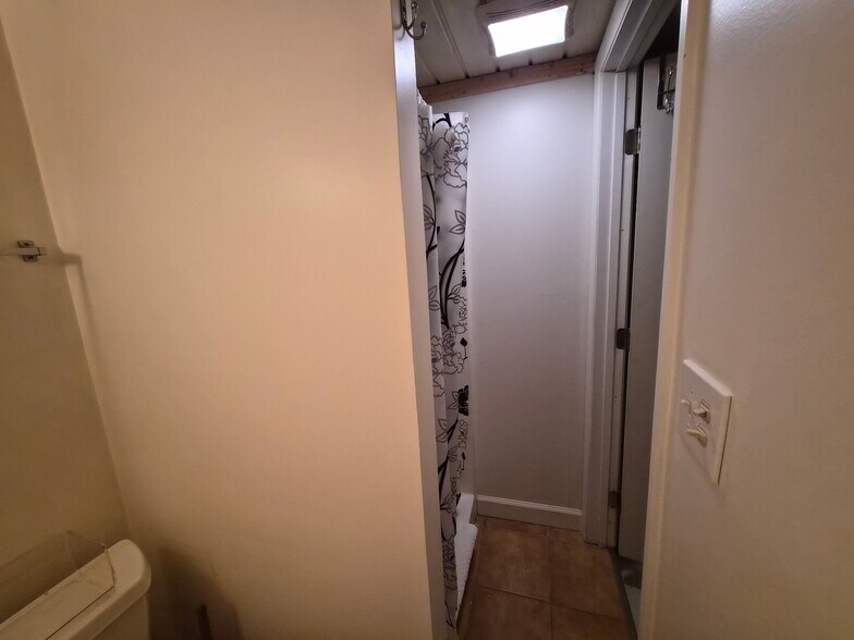 Bathroom. - 7 Canterbury Ct SE