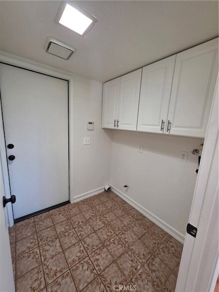 Building Photo - 13436 Cypress Ave