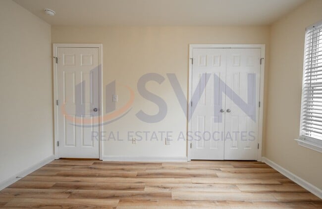 Building Photo - Spacious 4BR, 2.5BA Summer Meadow Durham Home