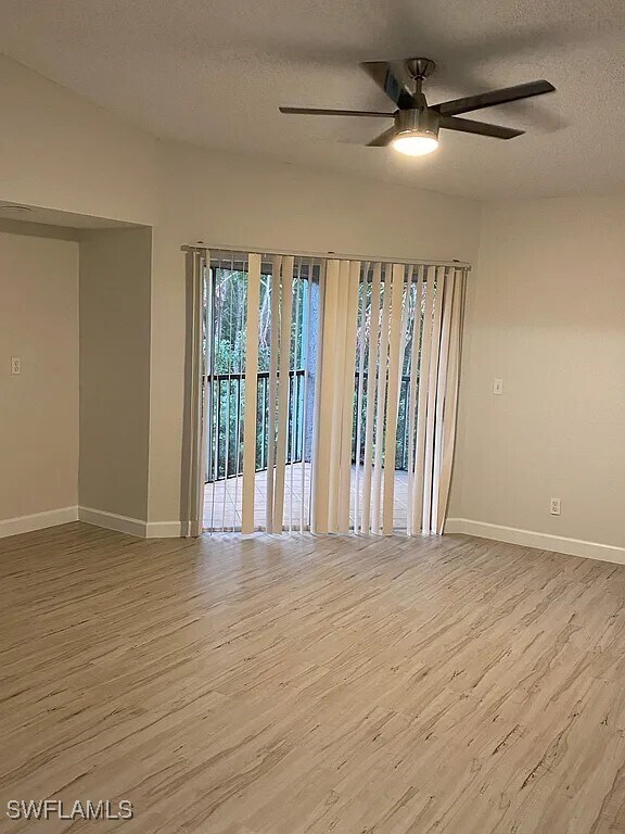 Building Photo - 190 Santa Clara Dr