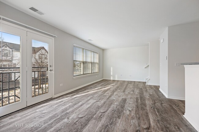 Building Photo - 431 Chopin Ct