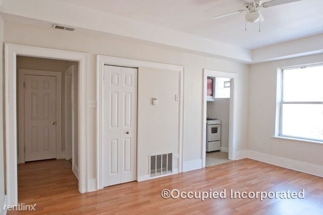 Building Photo - 5200 S Harper Ave