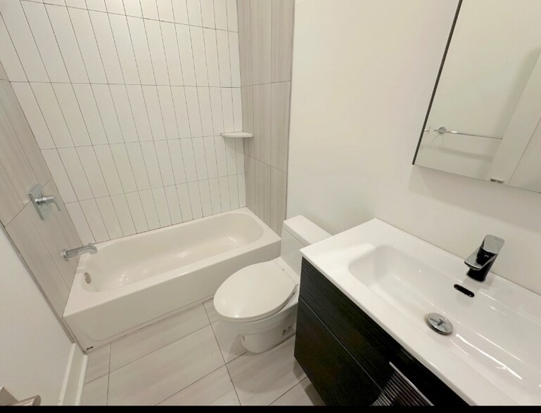 Building Photo - 1506 N 8th St