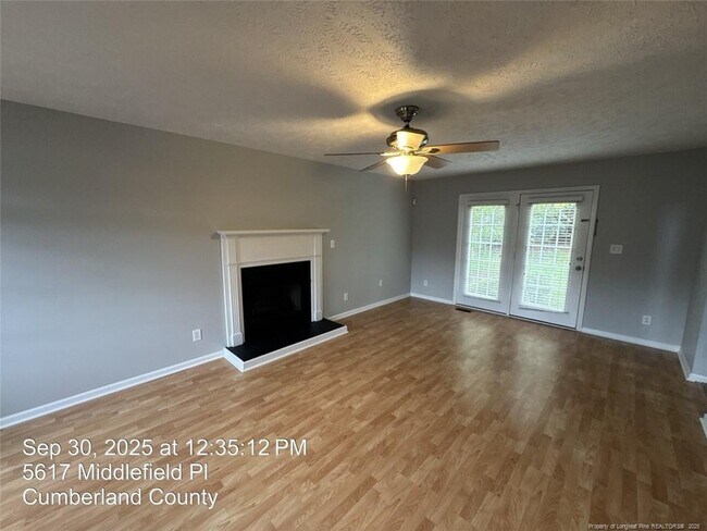 Building Photo - 5617 Middlefield Pl