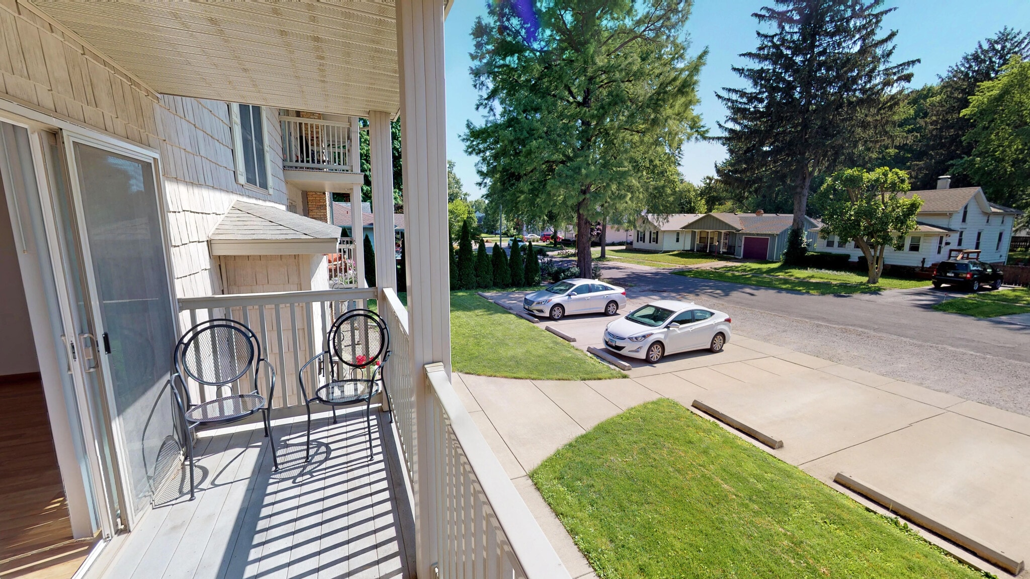 Building Photo - 2000 S Douglas Ave