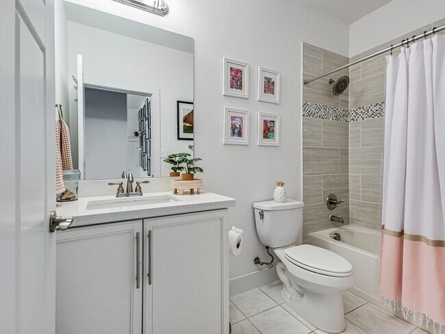 Building Photo - 11205 Avery Station Loop