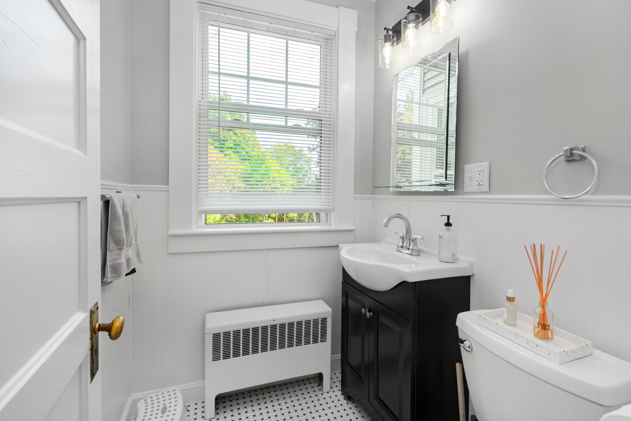 Building Photo - 71 New Boston Rd