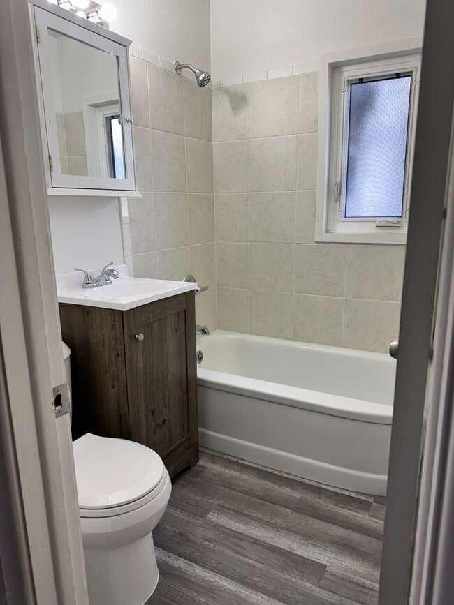 Building Photo - 1918/1920/1922 East 16th Street