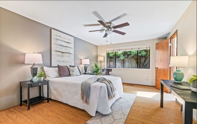 Building Photo - Lakeland Hills 3 bedroom 2 bathroom - Gara...
