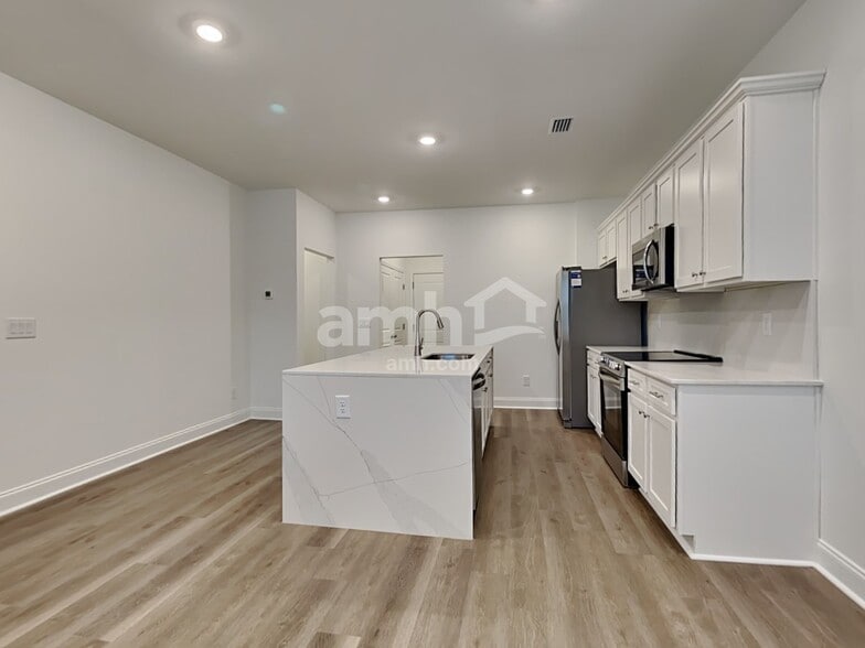 Building Photo - 104 Slice Dr