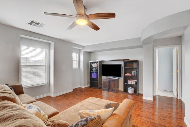 Building Photo - Spacious 4-Bedroom Home for Lease in Gated...