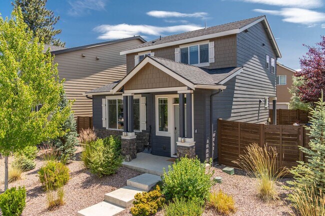 Building Photo - 20581 SE Evian Ave