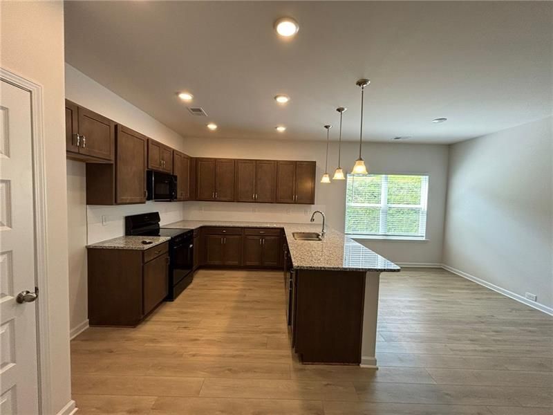 Building Photo - 701 Shetland Trl