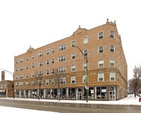 Building Photo - 1544 W Glenlake Ave.