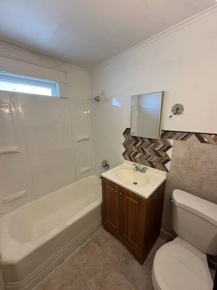 Building Photo - 189 Westminster Ave