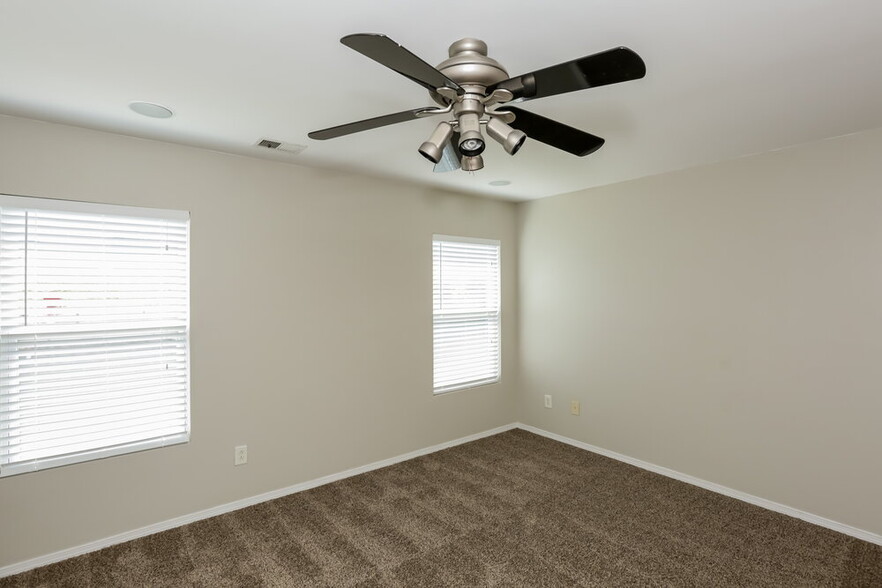Building Photo - 1553 Cold Creek Pl