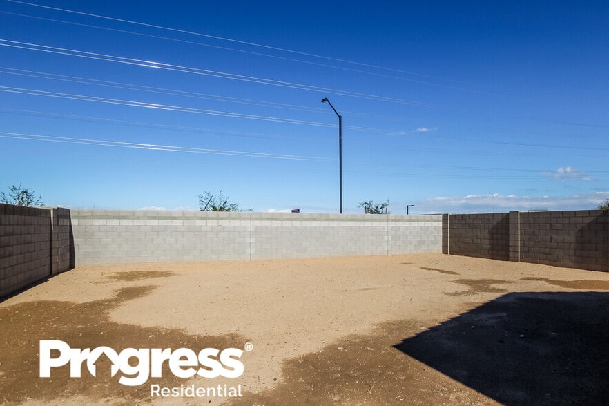 Building Photo - 11010 W Luxton Ln