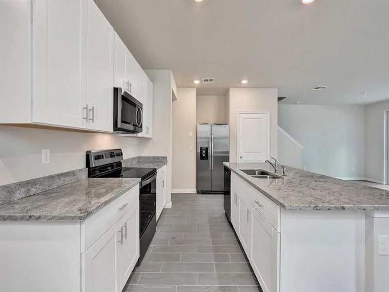 Building Photo - 5671 Enclave Dr