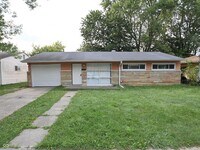 Building Photo - 4940 Leone Dr