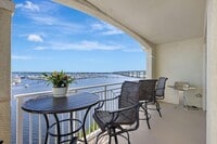 Building Photo - 775 NW Flagler Ave