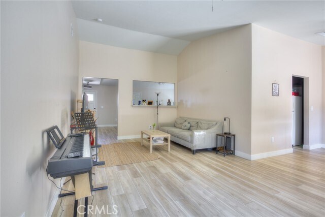Building Photo - 273 Newell Dr