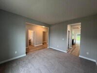 Building Photo - 9630 Lennon Ln