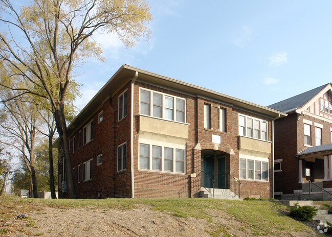 Building Photo - 1220 E Livingston Ave