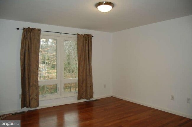 Building Photo - 3808 Maryland St