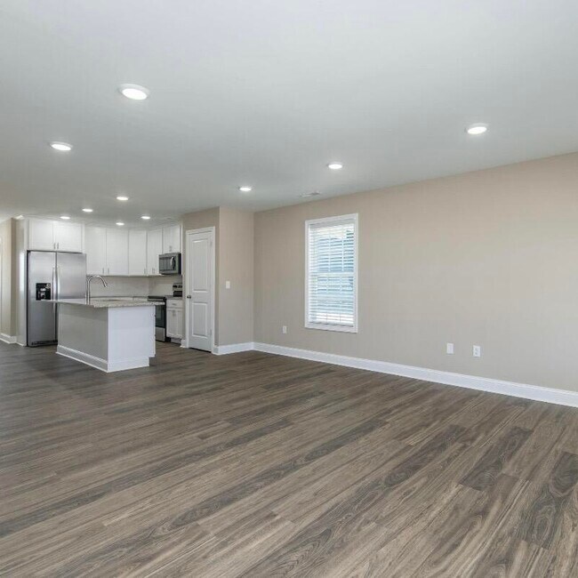 Building Photo - 1143 Judah Bear Blvd