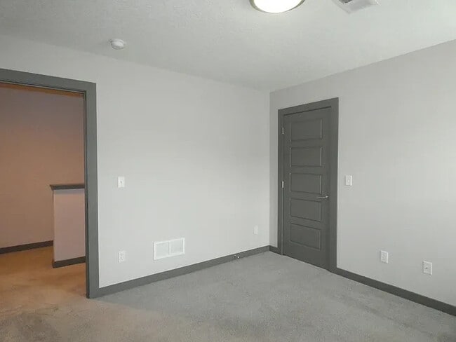 Building Photo - 7615 N Mercier Ct